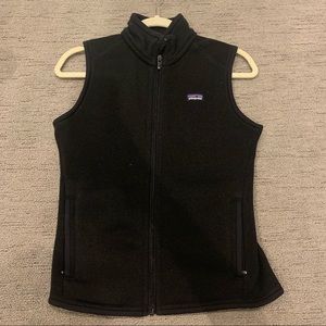 Black zip up Patagonia vest